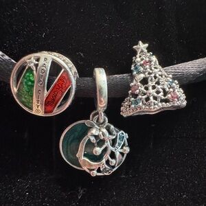 Pandora Christmas Charm Set – Radio City Music Hall + Mistletoe + Christmas Tree